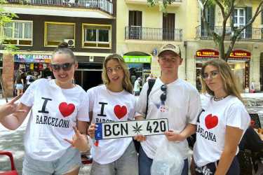 HISZPANIA - Lloret de Mar + Francja - Paryż - Disneyland. Hotel HTOP Royal Star & SPA ****. Obóz młodzieżowy (14-19 lat)